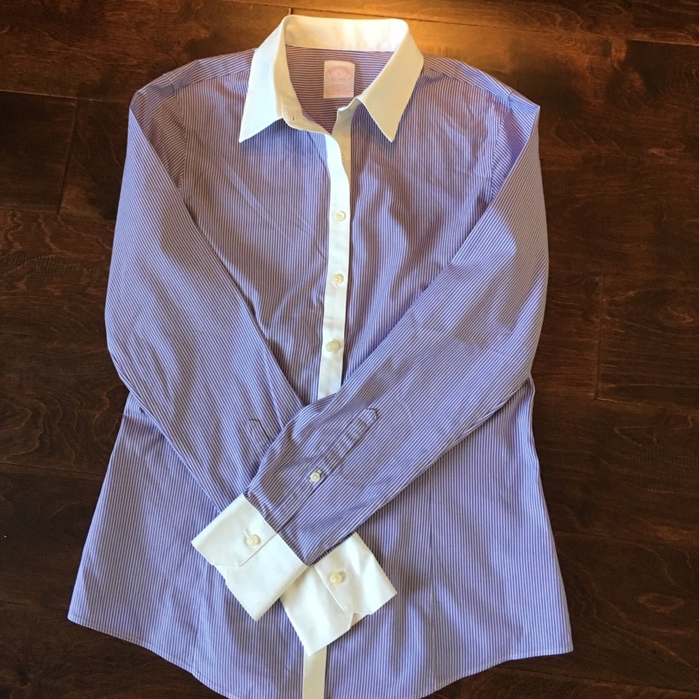 👜Brooks Brothers- Tailored fit button down